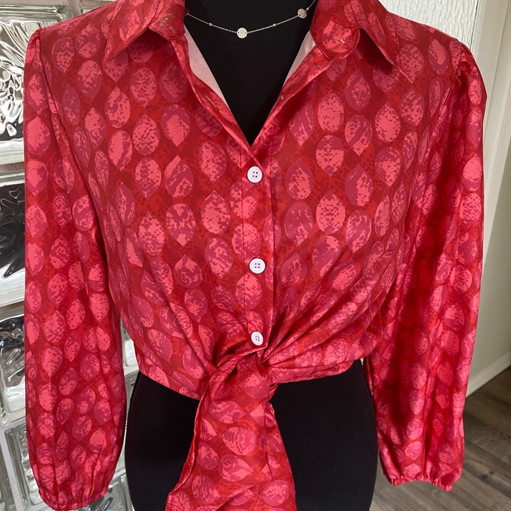 Super cute blouse